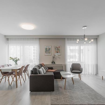 Bleri Apartment, 2 Bedroom, Free Parking 普里什蒂纳 外观 照片