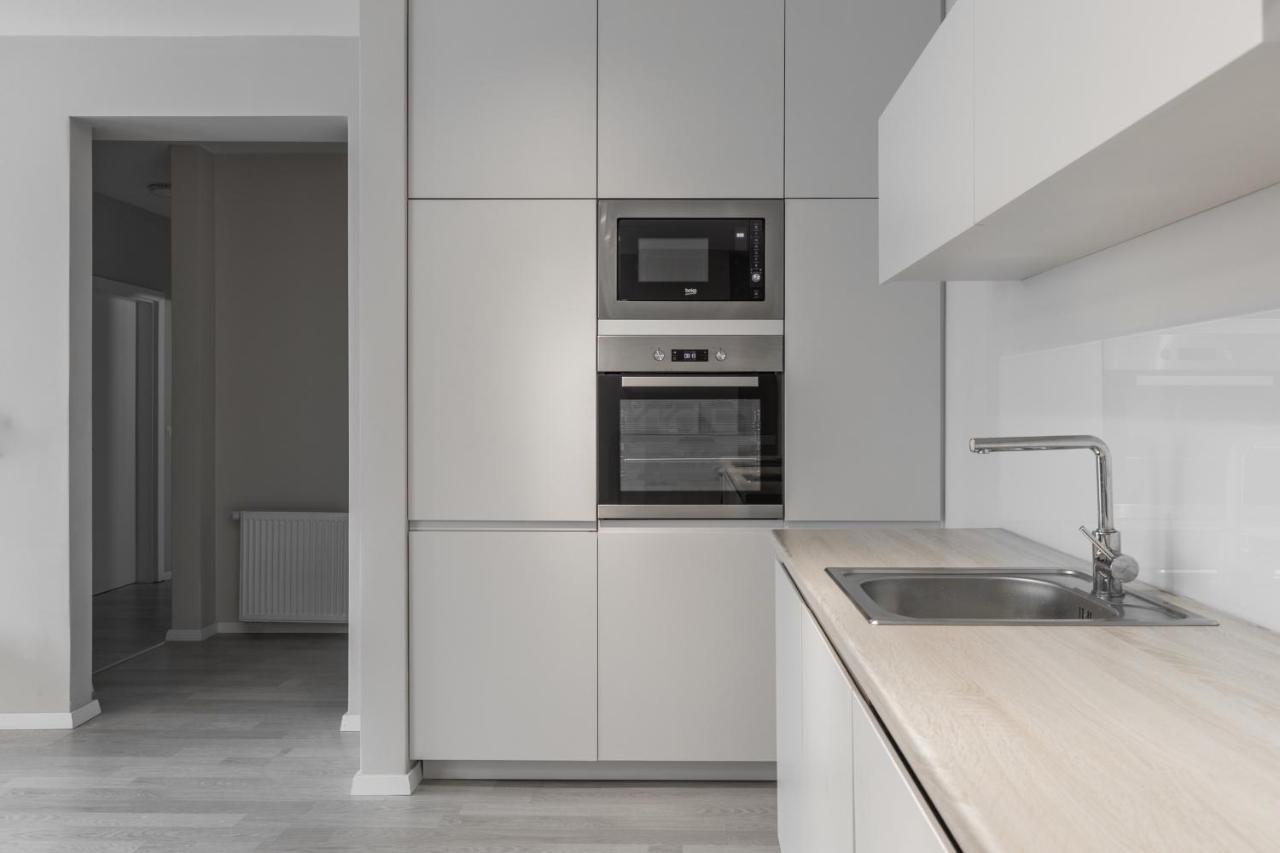 Bleri Apartment, 2 Bedroom, Free Parking 普里什蒂纳 外观 照片